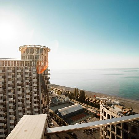 Aparthotel Holiday Lux Batumi Esterno foto