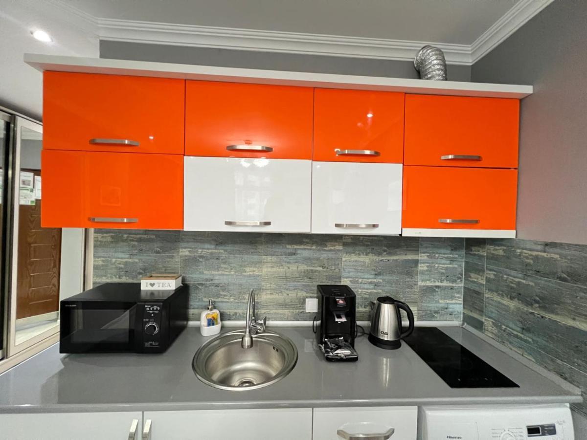 Aparthotel Holiday Lux Batumi Esterno foto