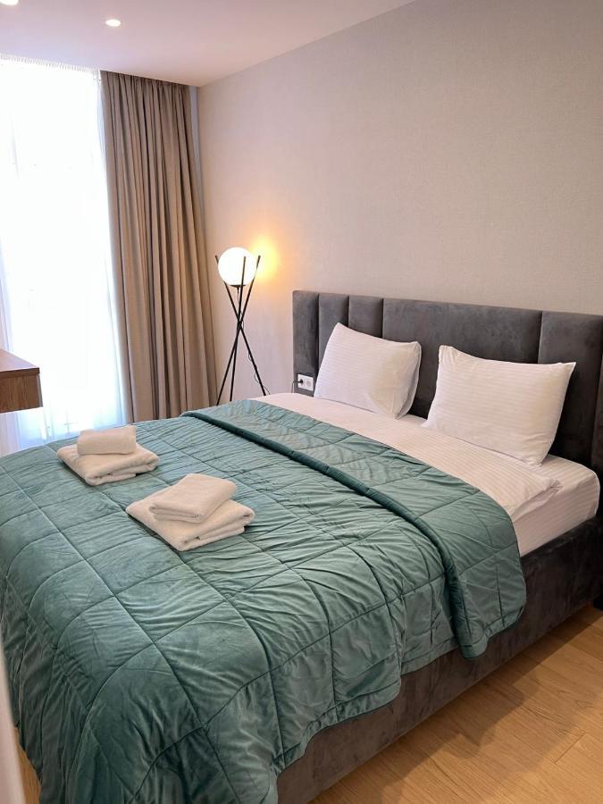 Aparthotel Holiday Lux Batumi Esterno foto
