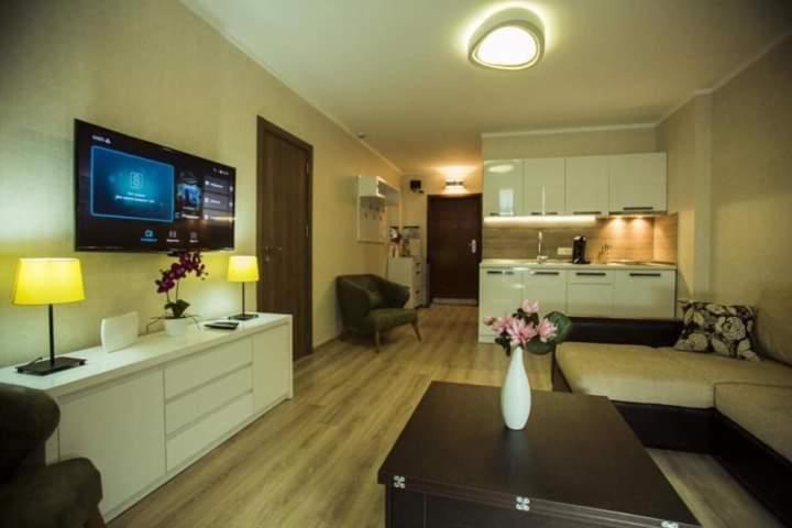 Aparthotel Holiday Lux Batumi Esterno foto